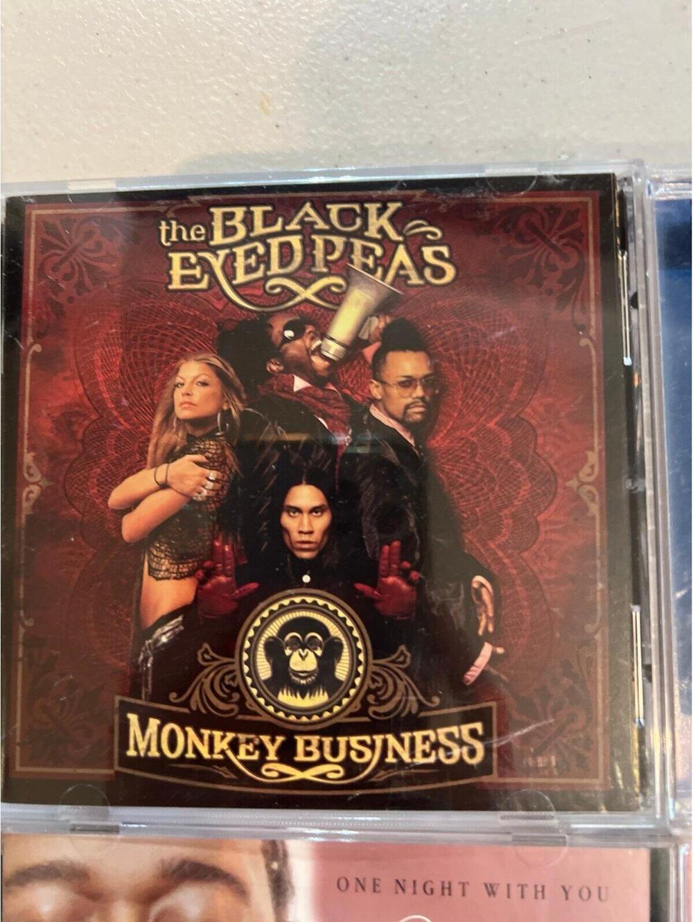 Lot of CDs, black eyed peas, luther, andrea
